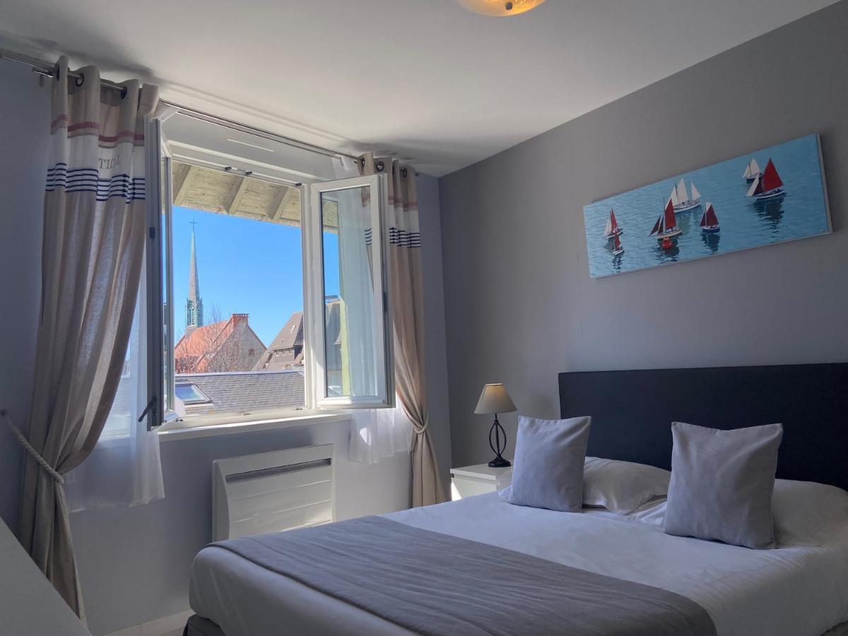 Hotel De La Plage Houlgate Bagian luar foto
