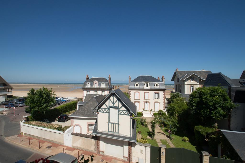 Hotel De La Plage Houlgate Ruang foto